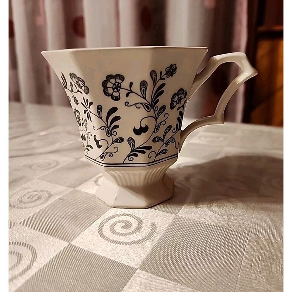 Independence -Ironstone- Footed Cup - Black AND White- CASTLETON, Japan